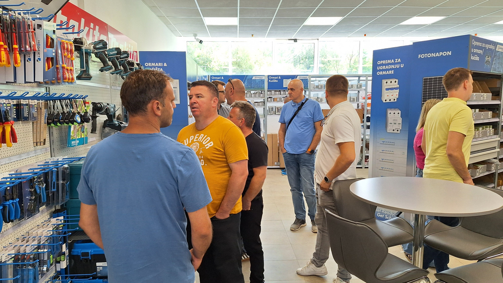 STORE 