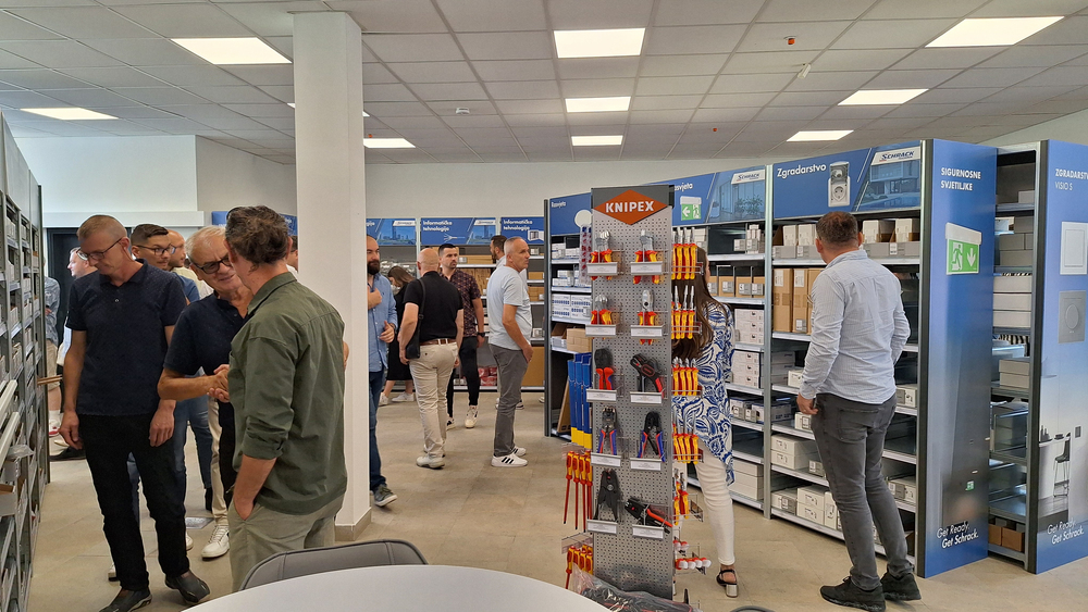 STORE 